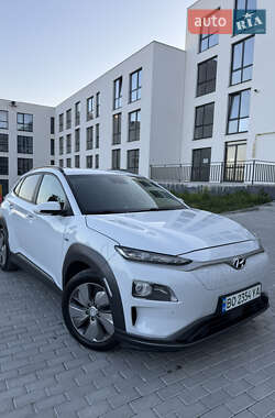 Внедорожник / Кроссовер Hyundai Kona 2018 в Тернополе