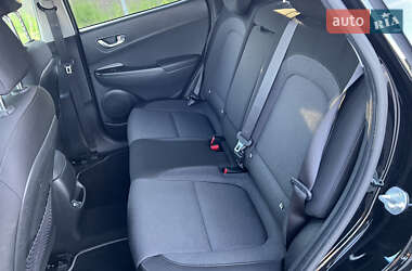 Позашляховик / Кросовер Hyundai Kona 2022 в 