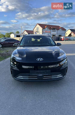Позашляховик / Кросовер Hyundai Kona 2022 в 