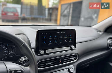 Позашляховик / Кросовер Hyundai Kona 2020 в 