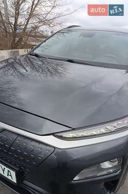 Внедорожник / Кроссовер Hyundai Kona 2019 в 
