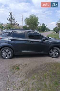 Внедорожник / Кроссовер Hyundai Kona 2019 в 