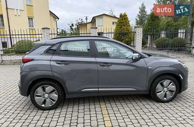 Внедорожник / Кроссовер Hyundai Kona 2020 в 