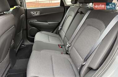 Внедорожник / Кроссовер Hyundai Kona 2020 в 