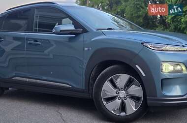 Внедорожник / Кроссовер Hyundai Kona 2019 в 