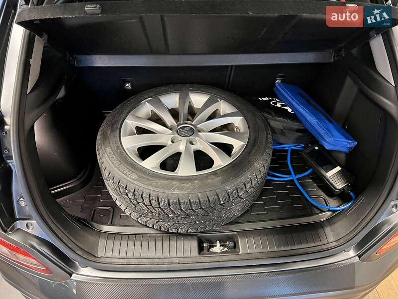 Позашляховик / Кросовер Hyundai Kona 2019 в Києві