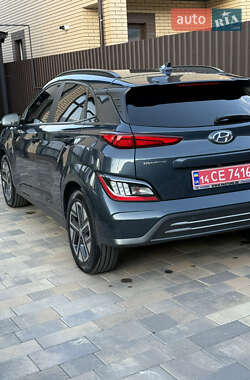 Внедорожник / Кроссовер Hyundai Kona 2022 в 