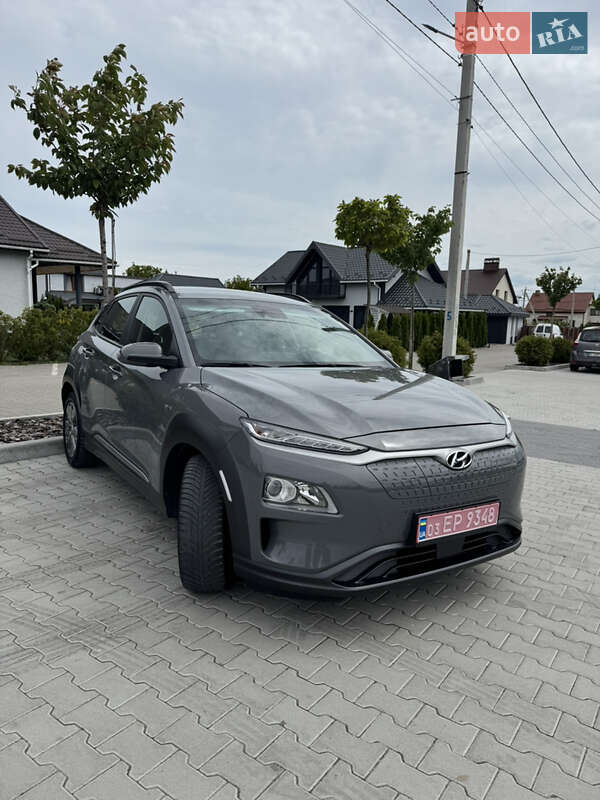 Позашляховик / Кросовер Hyundai Kona 2020 в 