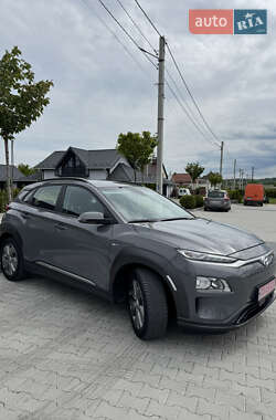 Позашляховик / Кросовер Hyundai Kona 2020 в 