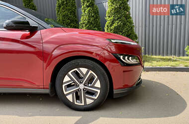 Позашляховик / Кросовер Hyundai Kona 2022 в 
