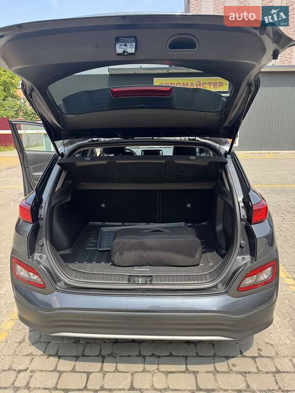 Внедорожник / Кроссовер Hyundai Kona 2018 в Львове