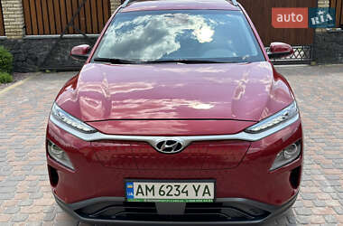 Внедорожник / Кроссовер Hyundai Kona 2021 в 