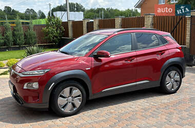 Внедорожник / Кроссовер Hyundai Kona 2021 в 