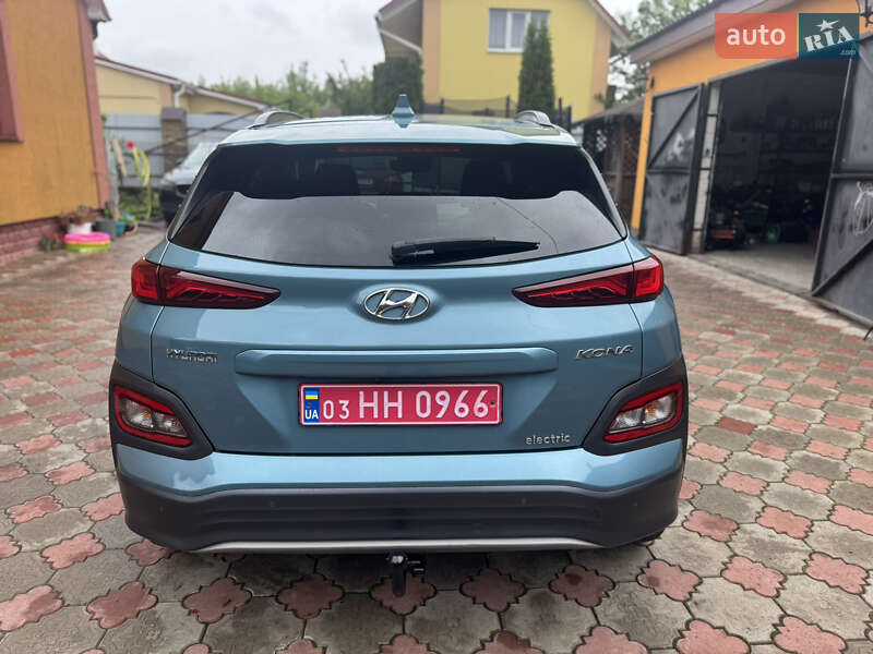 Внедорожник / Кроссовер Hyundai Kona 2019 в Ровно