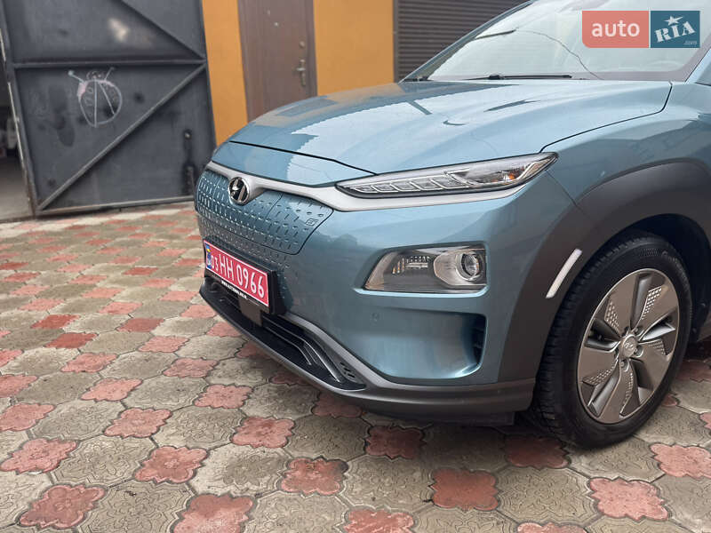 Внедорожник / Кроссовер Hyundai Kona 2019 в Ровно