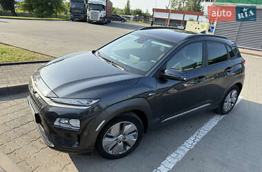 Внедорожник / Кроссовер Hyundai Kona 2020 в 