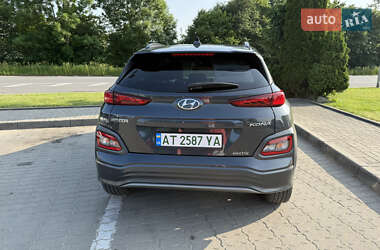 Внедорожник / Кроссовер Hyundai Kona 2020 в 