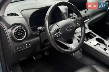 Внедорожник / Кроссовер Hyundai Kona 2020 в 