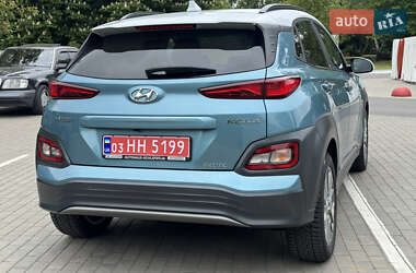 Внедорожник / Кроссовер Hyundai Kona 2020 в 
