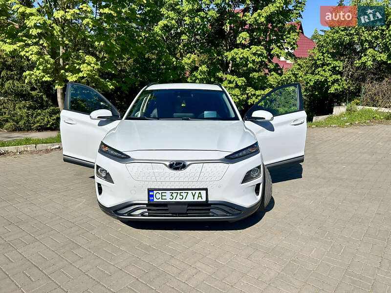 Внедорожник / Кроссовер Hyundai Kona 2019 в 
