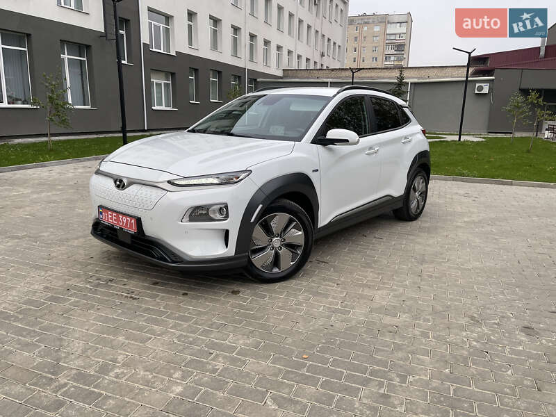 Позашляховик / Кросовер Hyundai Kona 2019 в 