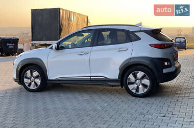Внедорожник / Кроссовер Hyundai Kona 2021 в Тернополе