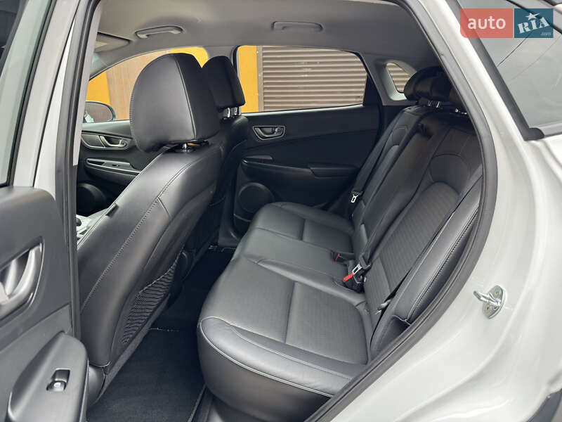 Внедорожник / Кроссовер Hyundai Kona 2019 в Ровно