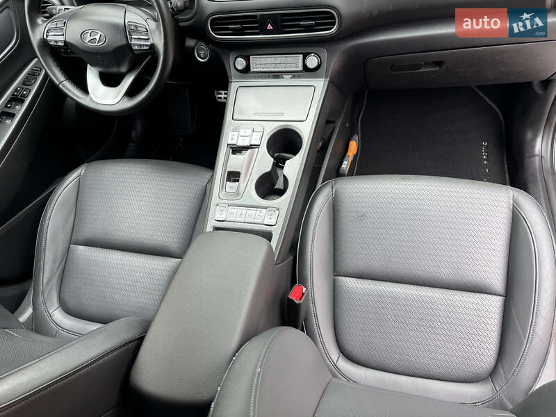 Внедорожник / Кроссовер Hyundai Kona 2019 в Ровно