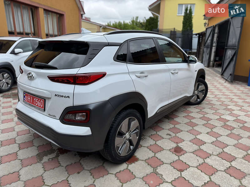 Внедорожник / Кроссовер Hyundai Kona 2019 в Ровно