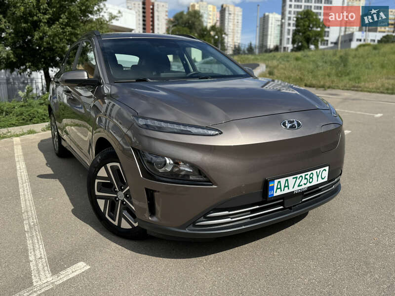 Позашляховик / Кросовер Hyundai Kona 2021 в Києві