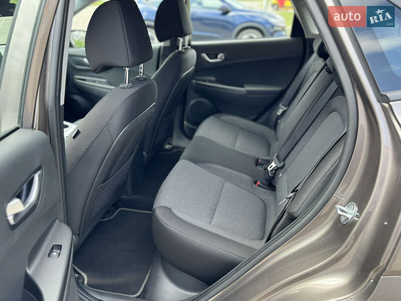 Позашляховик / Кросовер Hyundai Kona 2021 в Києві