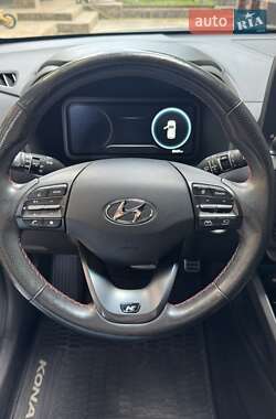 Внедорожник / Кроссовер Hyundai Kona 2021 в 