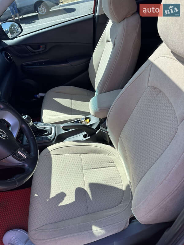 Внедорожник / Кроссовер Hyundai Kona 2018 в Николаеве