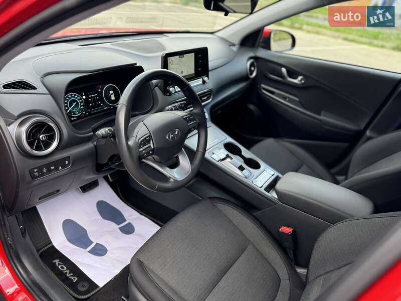 Внедорожник / Кроссовер Hyundai Kona 2022 в Киеве