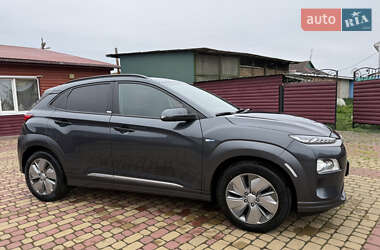 Внедорожник / Кроссовер Hyundai Kona 2020 в 