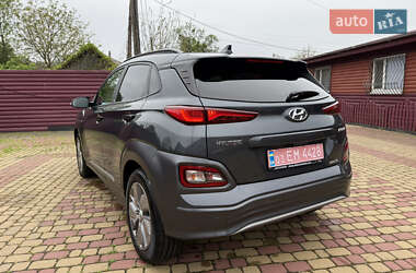 Внедорожник / Кроссовер Hyundai Kona 2020 в 