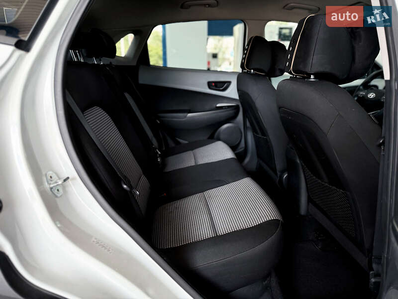 Внедорожник / Кроссовер Hyundai Kona 2020 в Киеве