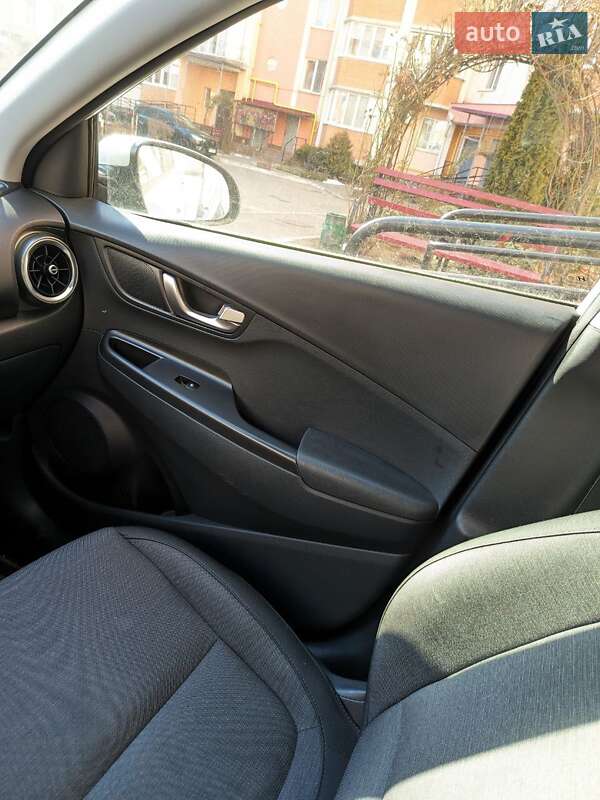 Внедорожник / Кроссовер Hyundai Kona 2020 в Виннице