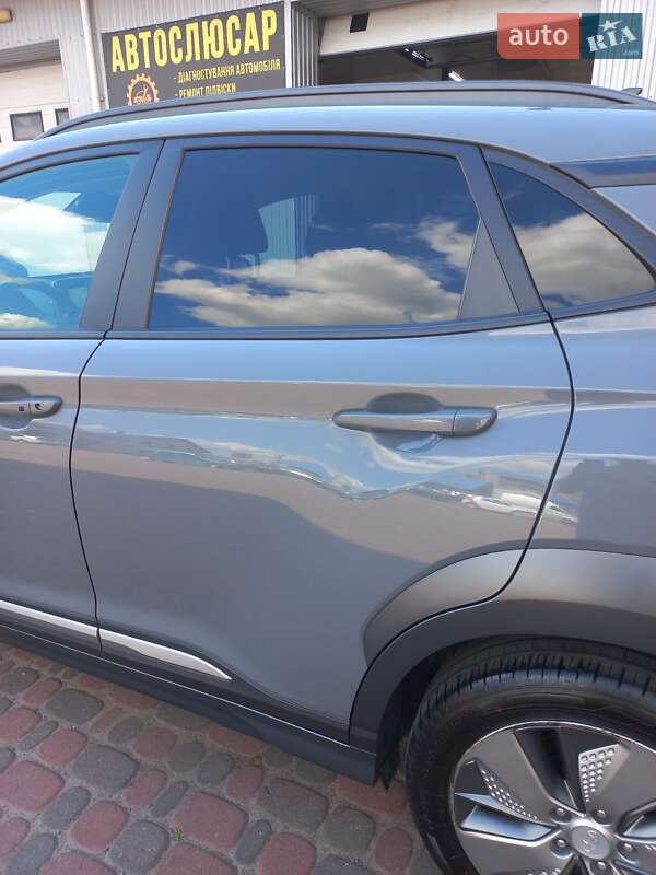 Внедорожник / Кроссовер Hyundai Kona 2018 в Ровно