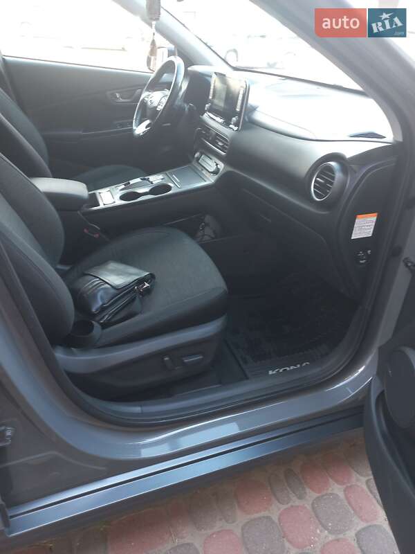 Внедорожник / Кроссовер Hyundai Kona 2018 в Ровно