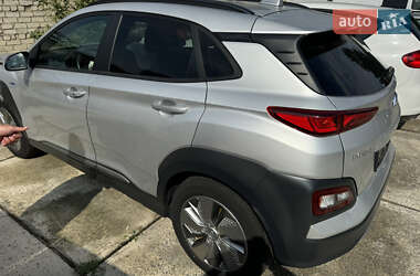 Позашляховик / Кросовер Hyundai Kona 2020 в Рівному
