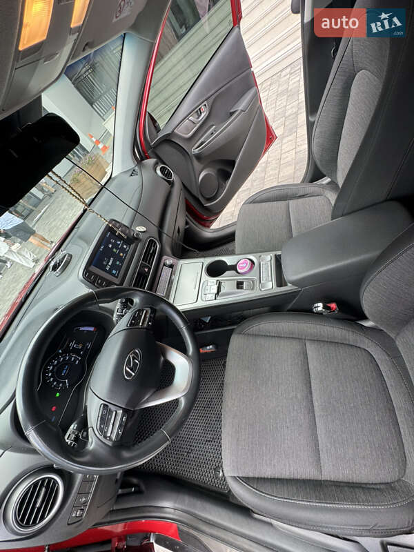 Позашляховик / Кросовер Hyundai Kona 2019 в Львові