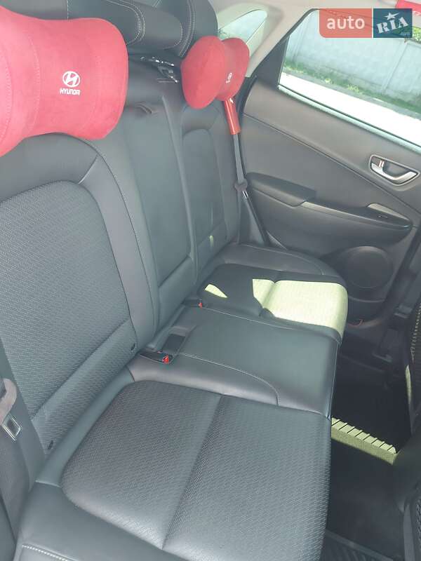 Внедорожник / Кроссовер Hyundai Kona 2019 в Харькове