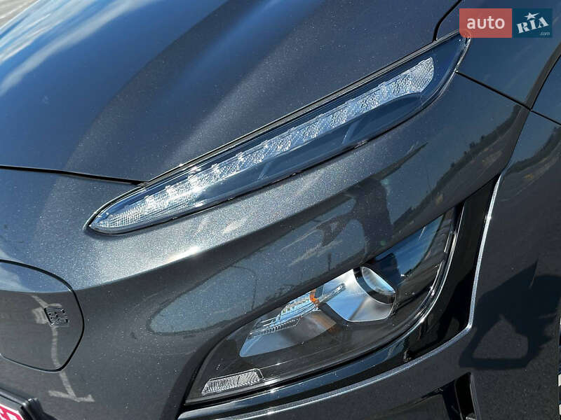 Внедорожник / Кроссовер Hyundai Kona 2022 в Львове