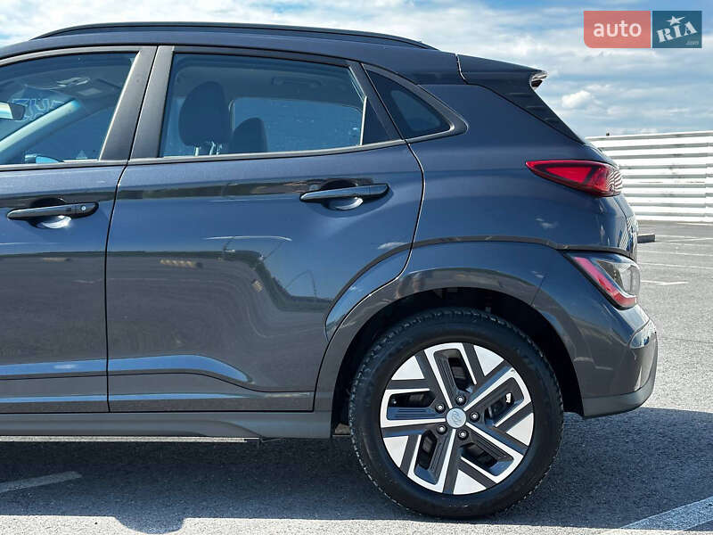 Внедорожник / Кроссовер Hyundai Kona 2022 в Львове