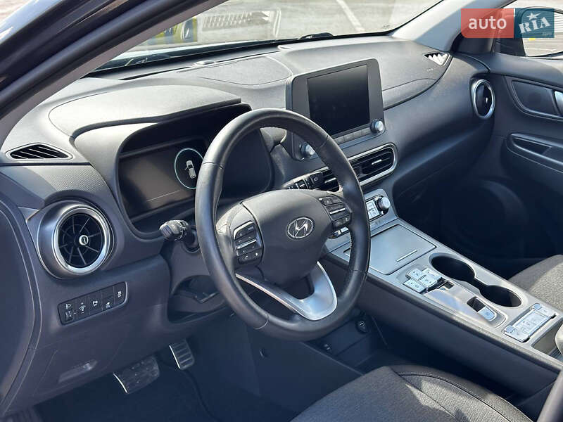 Внедорожник / Кроссовер Hyundai Kona 2022 в Львове