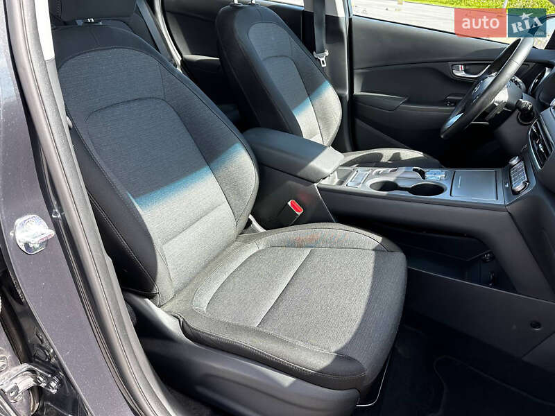 Внедорожник / Кроссовер Hyundai Kona 2022 в Львове