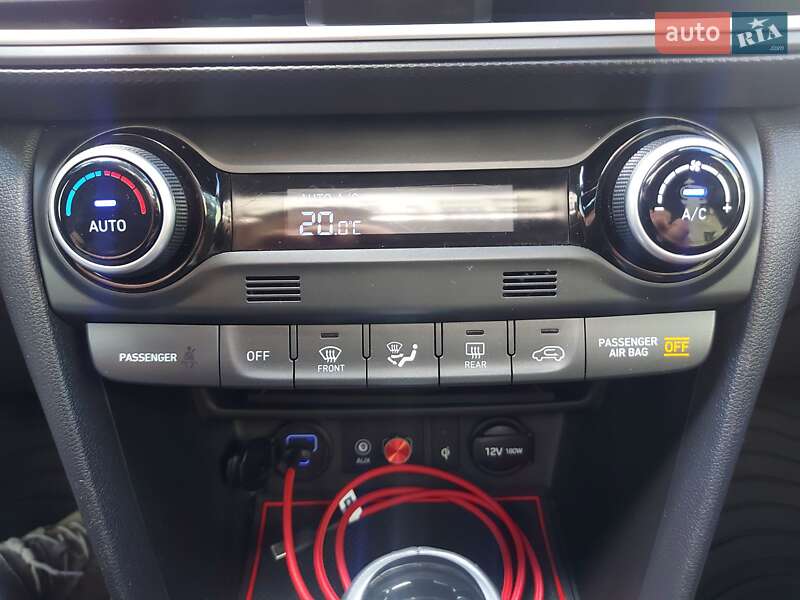 Внедорожник / Кроссовер Hyundai Kona 2019 в Харькове