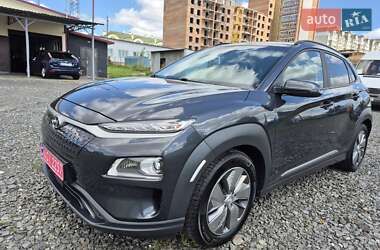 Внедорожник / Кроссовер Hyundai Kona 2020 в Хмельницком