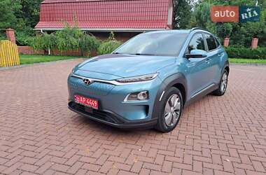 Внедорожник / Кроссовер Hyundai Kona 2020 в Хмельницком